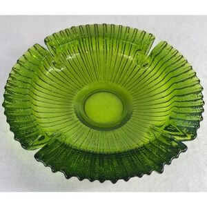 Vintage/MCM/1960s, Blenko #624 Sunburst Art Glass Party Ashtray Chartreuse Green